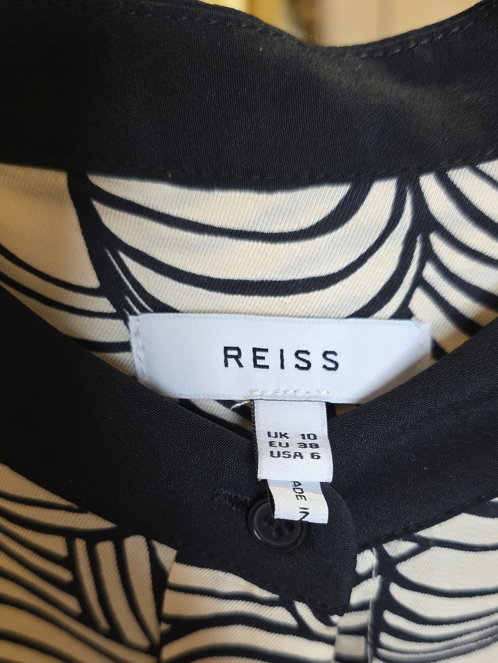 Reiss Cream and Black Wave-Print Lightweight Blouse Size 6 - Picture 5 of 12